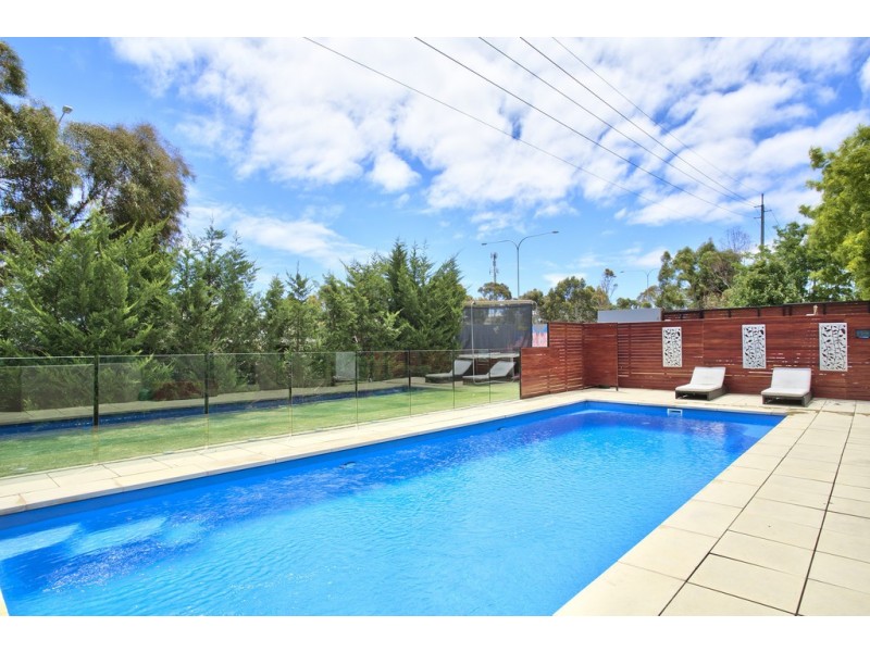 2 Sovereign Drive, Woodcroft SA 5162