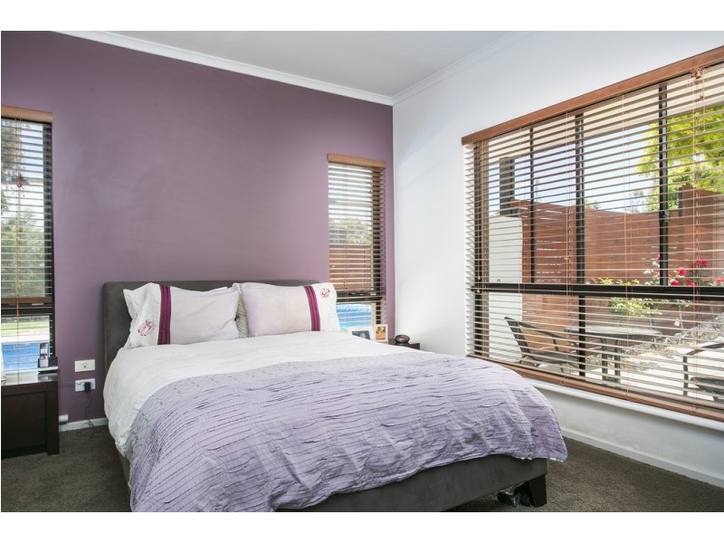 2 Sovereign Drive, Woodcroft SA 5162