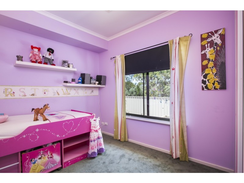 2 Sovereign Drive, Woodcroft SA 5162