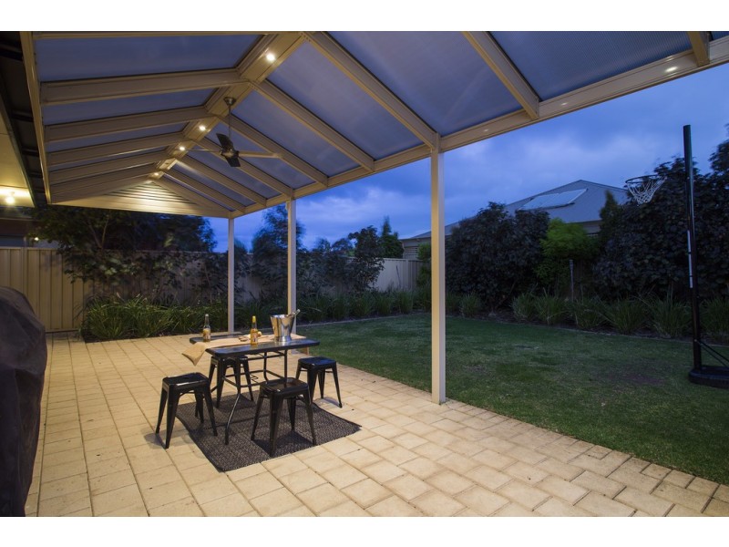 .44 Tarranna Avenue, Park Holme SA 5043