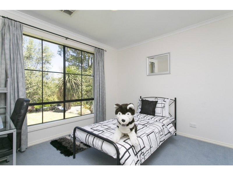 16 Walters Crescent, Aberfoyle Park SA 5159