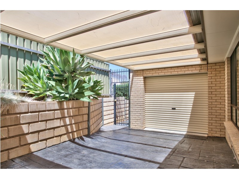 16 Walters Crescent, Aberfoyle Park SA 5159