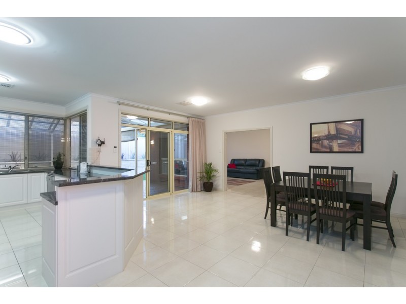 15 St Vincent Circuit, Sheidow Park SA 5158