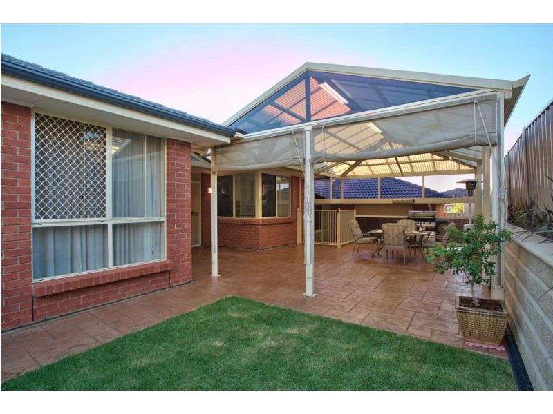 15 St Vincent Circuit, Sheidow Park SA 5158