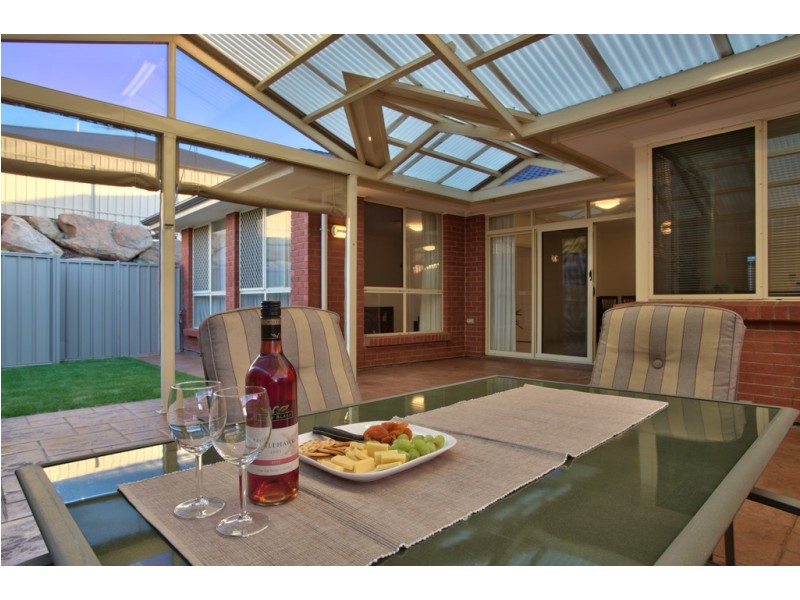 15 St Vincent Circuit, Sheidow Park SA 5158