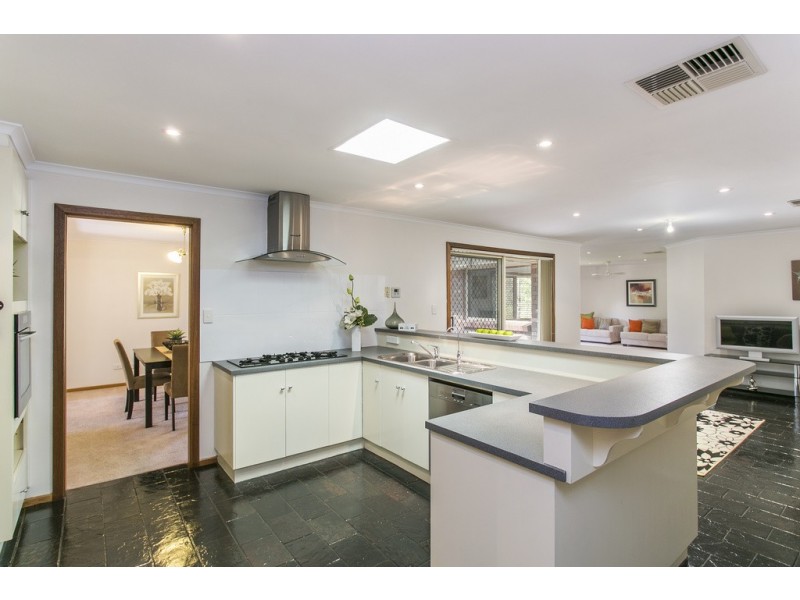 94 Fraser Avenue, Happy Valley SA 5159