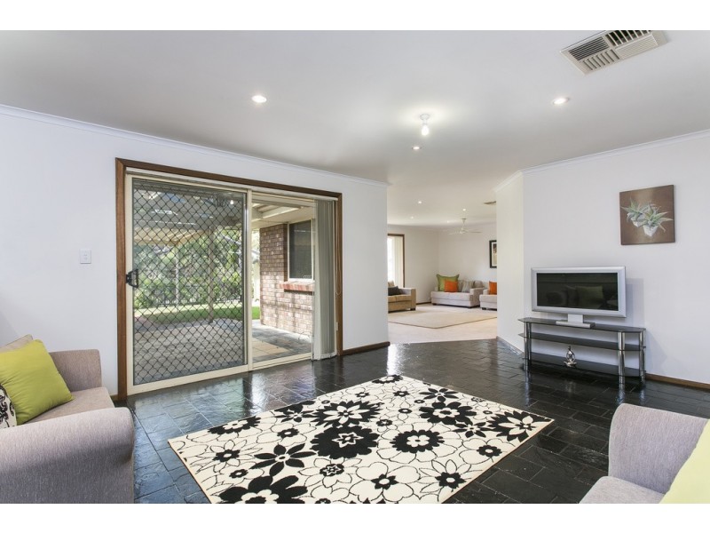 94 Fraser Avenue, Happy Valley SA 5159