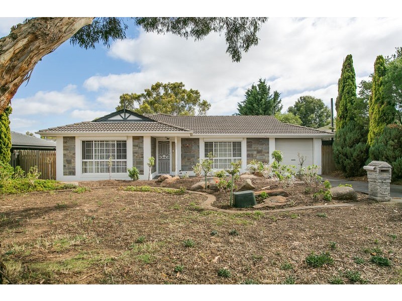 13 Grace Ct, Morphett Vale SA 5162