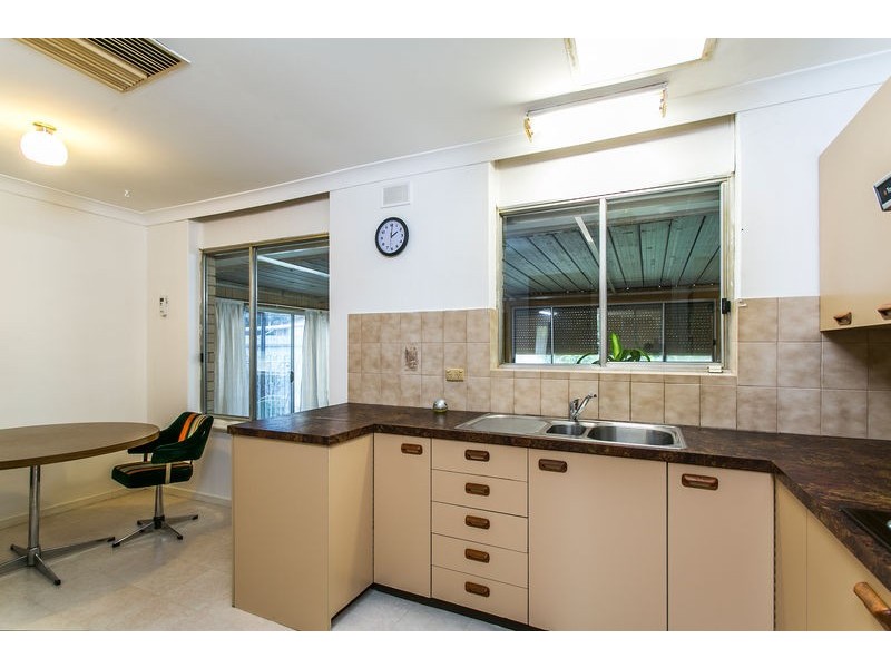 1 Paterson Drive, Hackham SA 5163