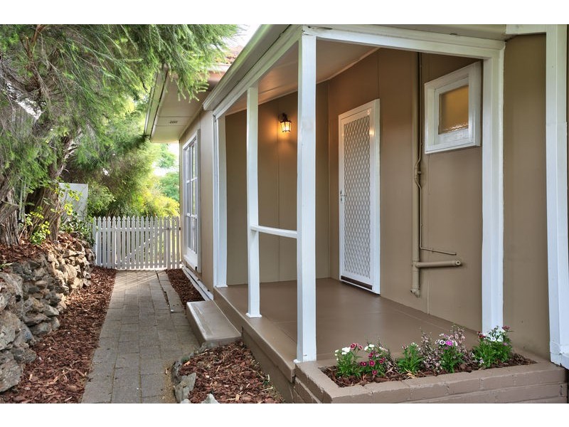2 Torquay Road, Sturt SA 5047