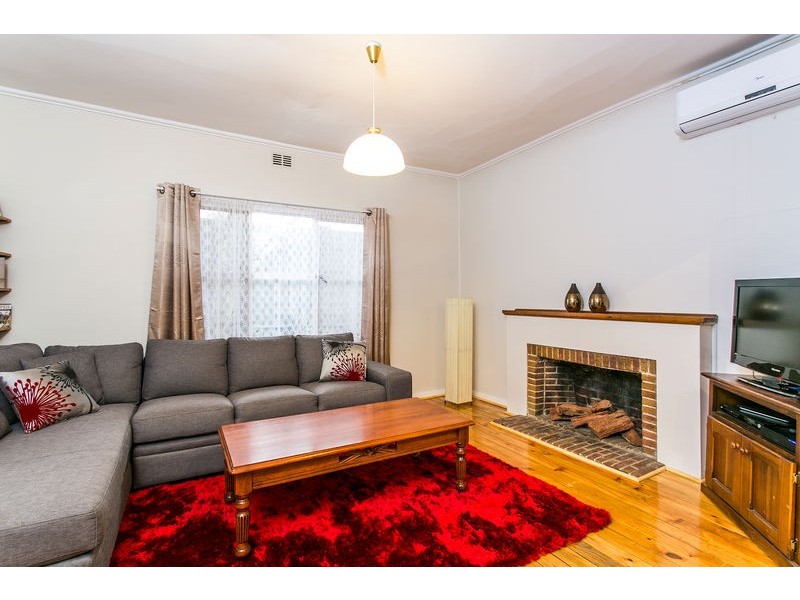 2 Torquay Road, Sturt SA 5047