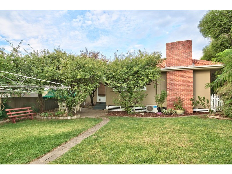 2 Torquay Road, Sturt SA 5047