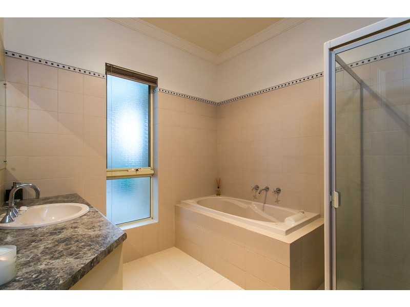 18 Paringa Avenue, Marino SA 5049