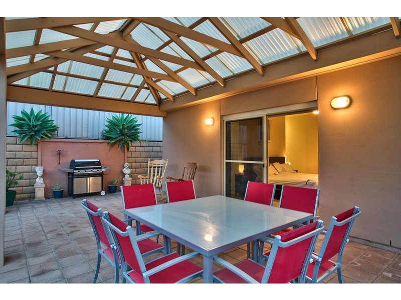 18 Paringa Avenue, Marino SA 5049