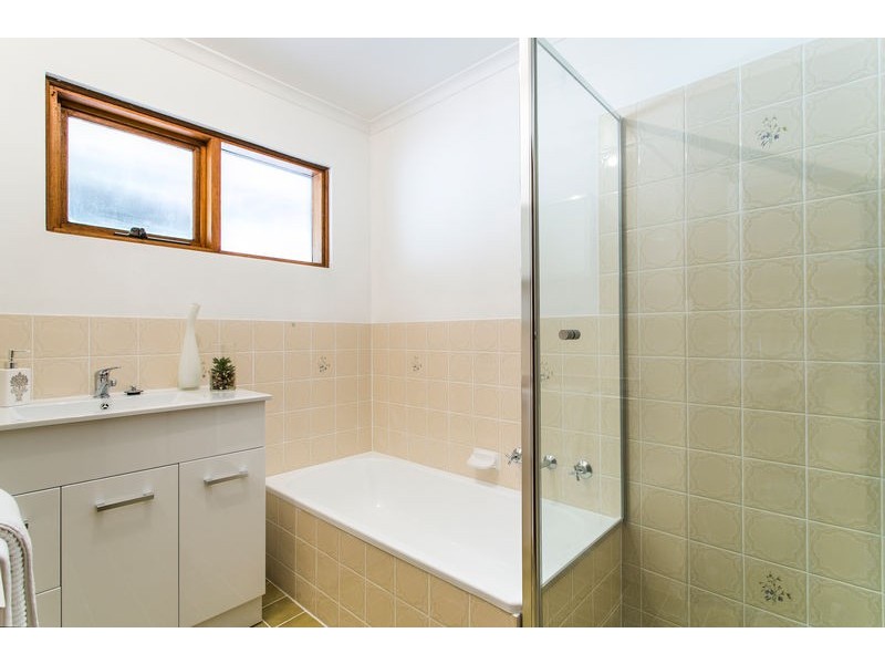 10 Paragon Avenue, Aberfoyle Park SA 5159