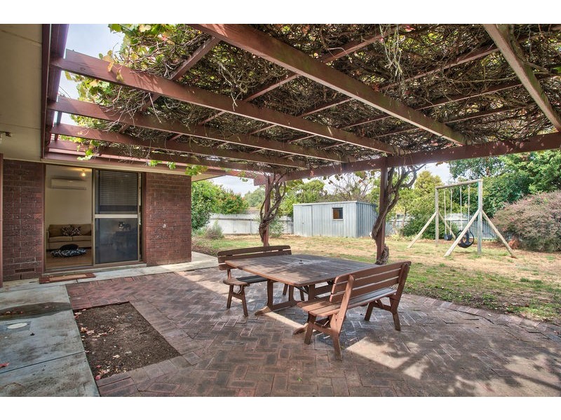 10 Paragon Avenue, Aberfoyle Park SA 5159