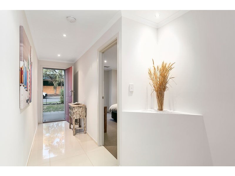 2 Davidson Avenue, Park Holme SA 5043