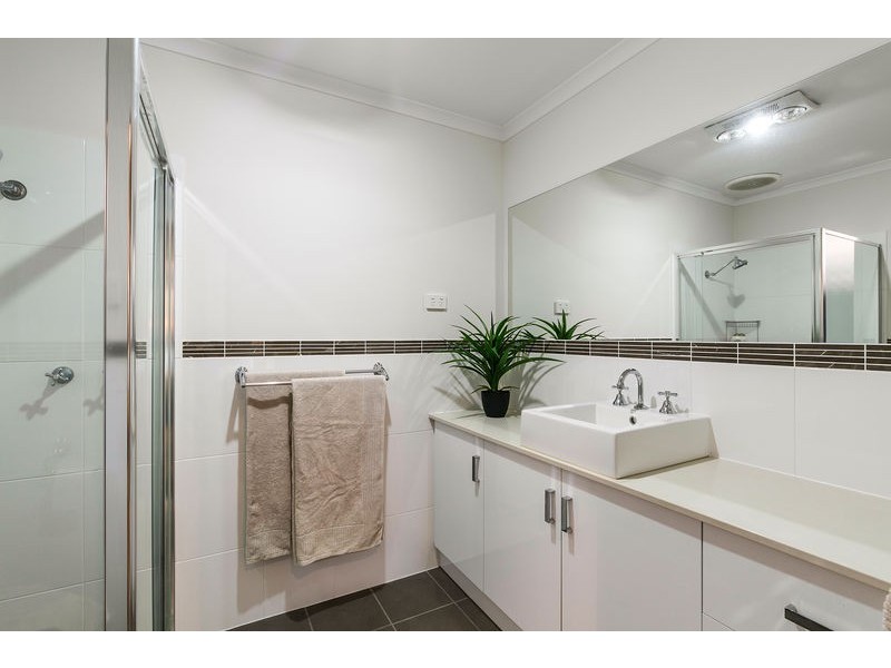 2 Davidson Avenue, Park Holme SA 5043