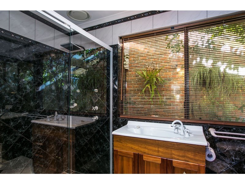 9 Abberton Street, Flagstaff Hill SA 5159