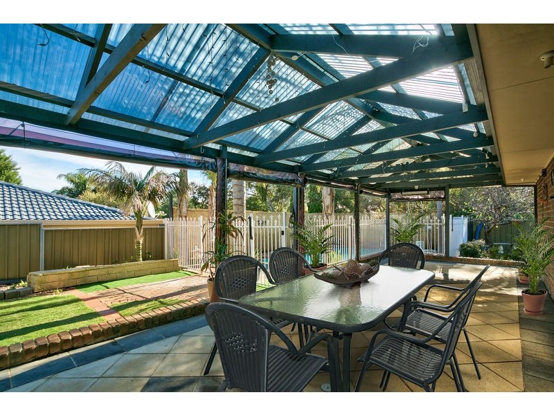 9 Abberton Street, Flagstaff Hill SA 5159