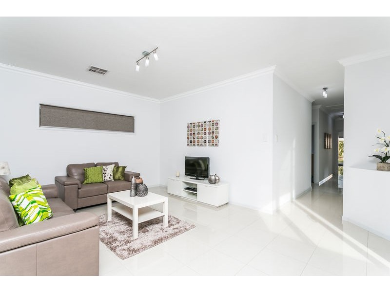 56 Weroona Avenue, Park Holme SA 5043