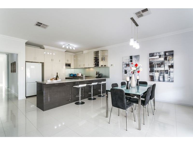 56 Weroona Avenue, Park Holme SA 5043