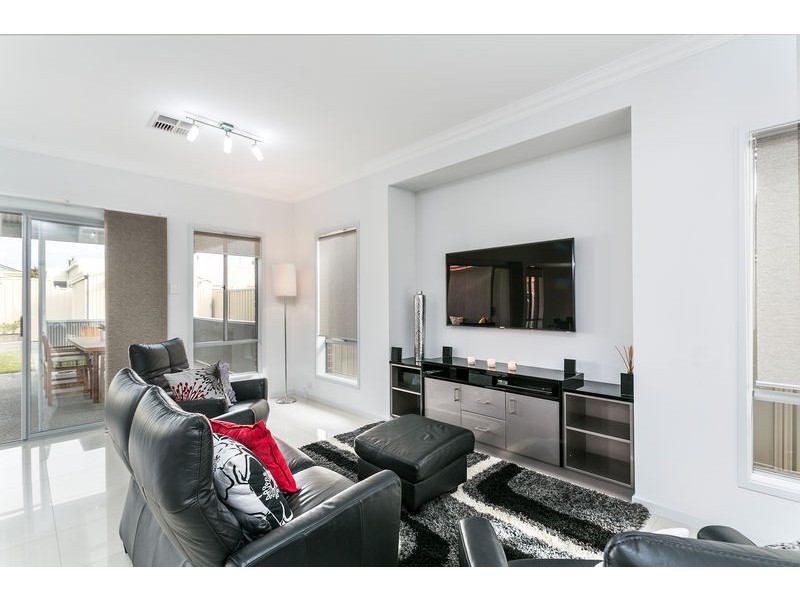 56 Weroona Avenue, Park Holme SA 5043