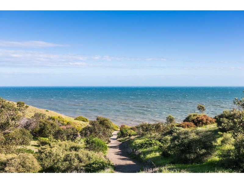 123 The Cove Road, Hallett Cove SA 5158