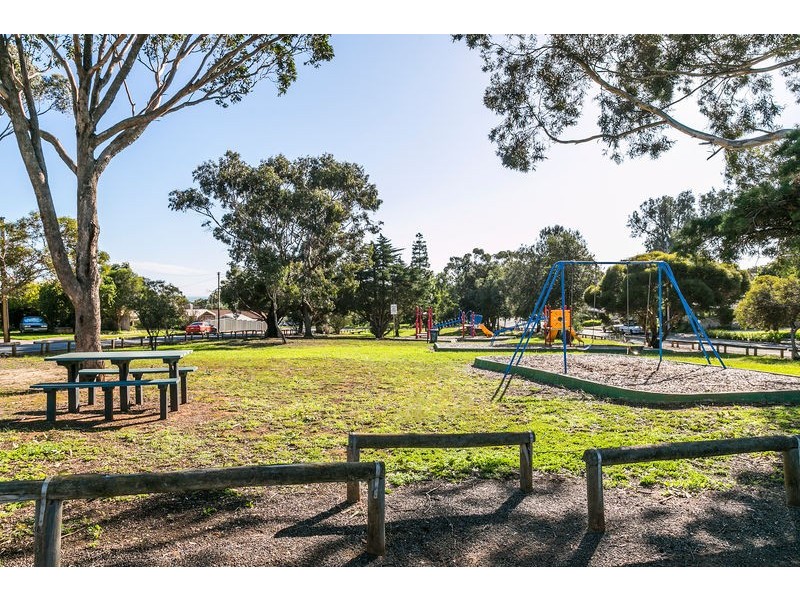 123 The Cove Road, Hallett Cove SA 5158