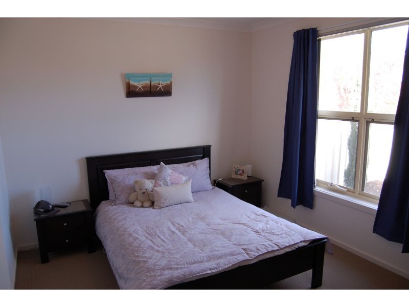 9C Renown Ave, Clovelly Park SA 5042