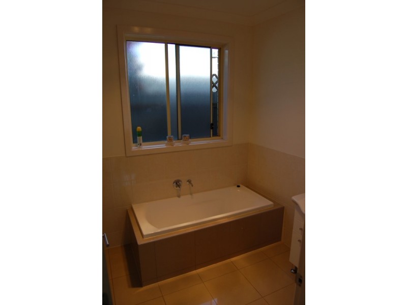 9C Renown Ave, Clovelly Park SA 5042