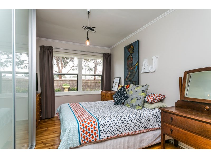 11. Sandison Avenue, Park Holme SA 5043