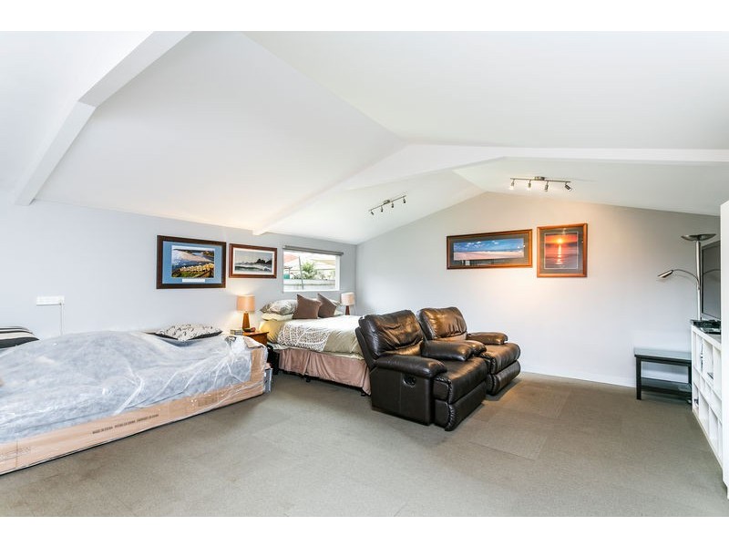 11. Sandison Avenue, Park Holme SA 5043