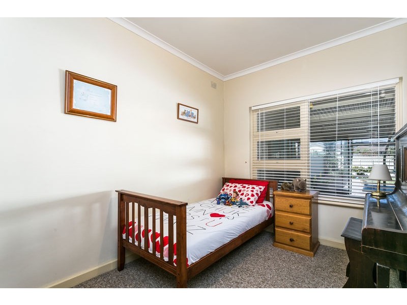 73 Condada Ave, Park Holme SA 5043