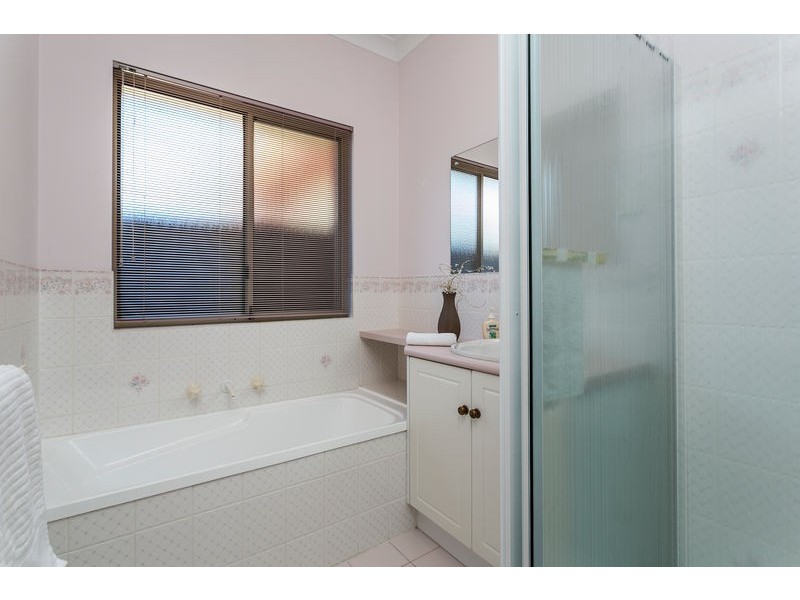 19 Bartlett Drive (Novar Terraces Estate), Novar Gardens SA 5040