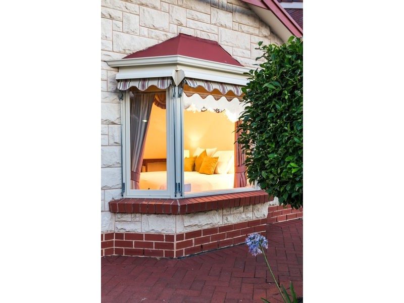 19 Bartlett Drive (Novar Terraces Estate), Novar Gardens SA 5040