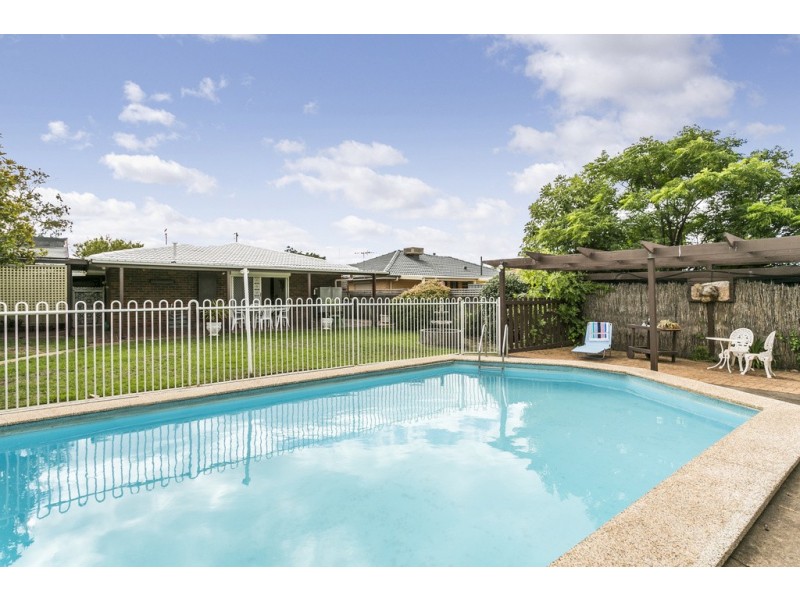 20 Kentwood Road, Morphett Vale SA 5162