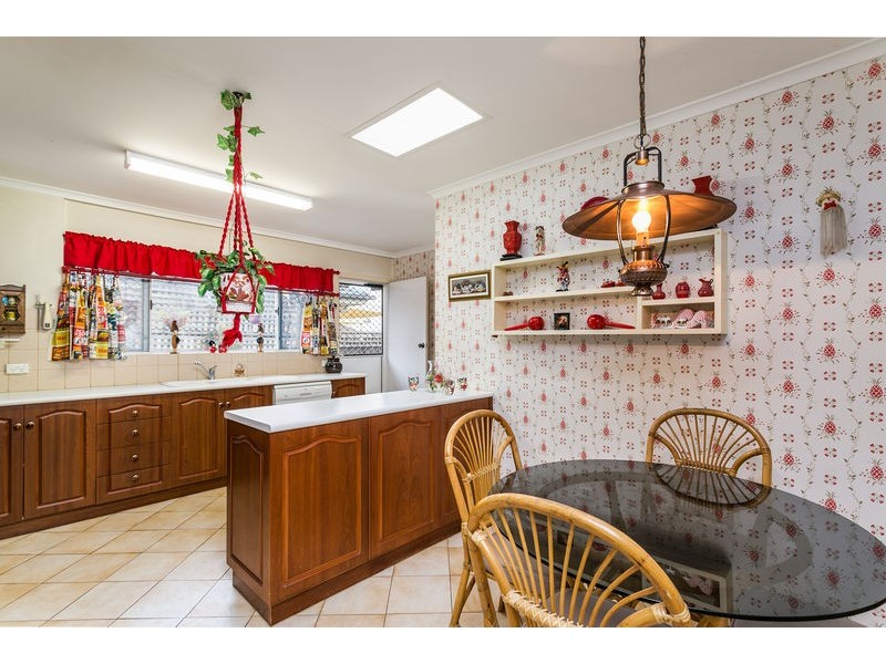 20 Kentwood Road, Morphett Vale SA 5162