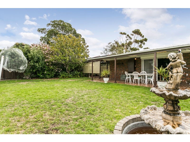 20 Kentwood Road, Morphett Vale SA 5162