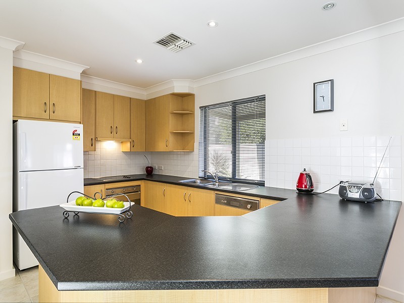 36 Croser Avenue, Aldinga Beach SA 5173