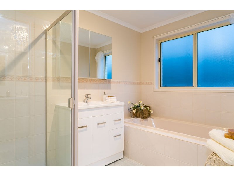 41 Pinnacle Crescent, Flagstaff Hill SA 5159