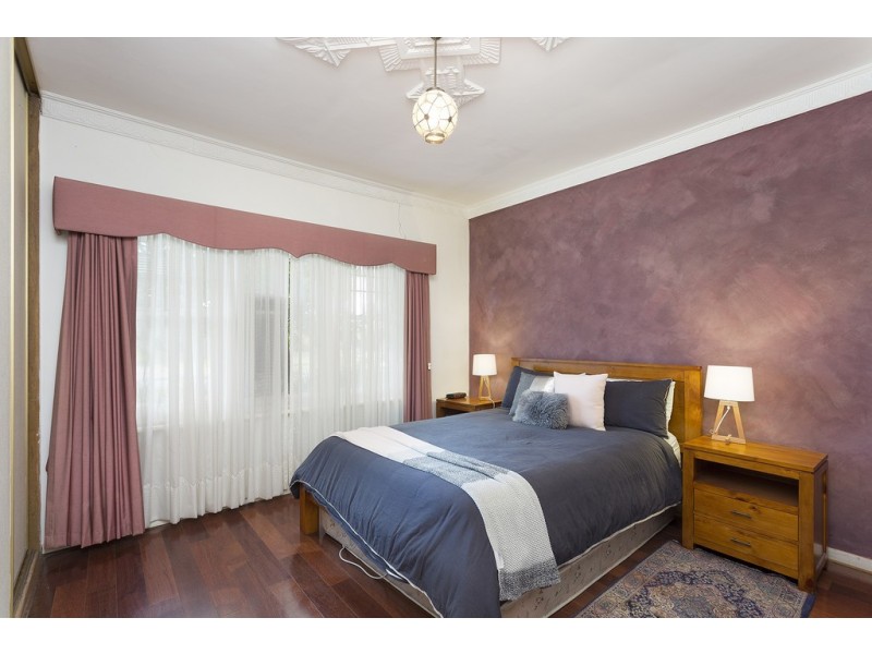 18 Tarranna Avenue, Park Holme SA 5043