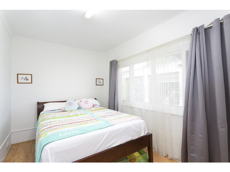 18 Tarranna Avenue, Park Holme SA 5043