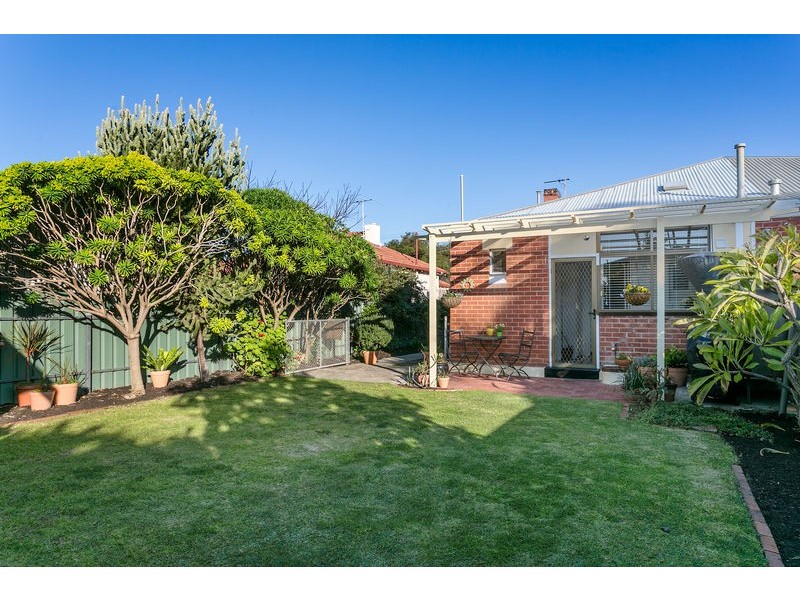 10A Farrell St, Glenelg South SA 5045