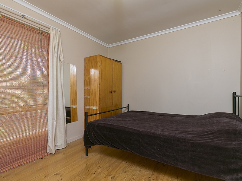 21 Amberleigh Cl, Christie Downs SA 5164