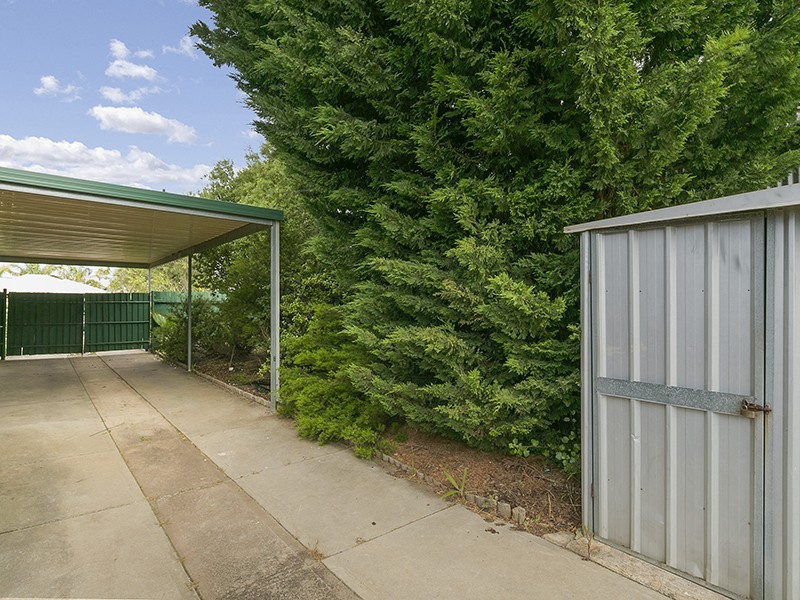 21 Amberleigh Cl, Christie Downs SA 5164
