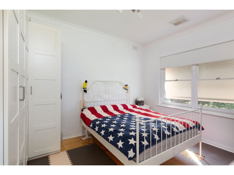 2 Harcourt Ave, Clovelly Park SA 5042