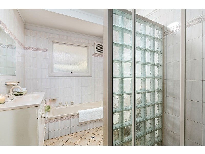 15 Amanda Drive, Surrey Downs SA 5126