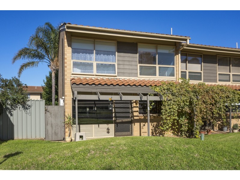 8/41 Lochside Drive, West Lakes SA 5021