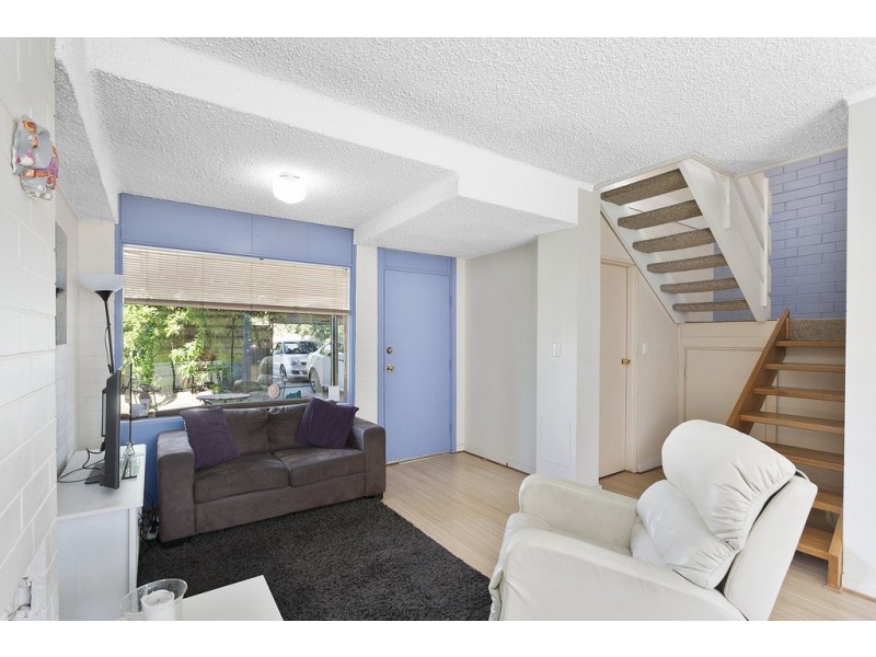 8/41 Lochside Drive, West Lakes SA 5021